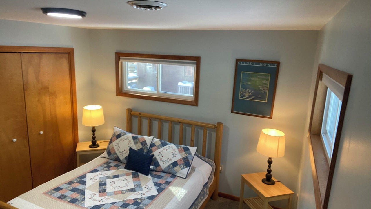 Photo of Bedroom in Lake Delton