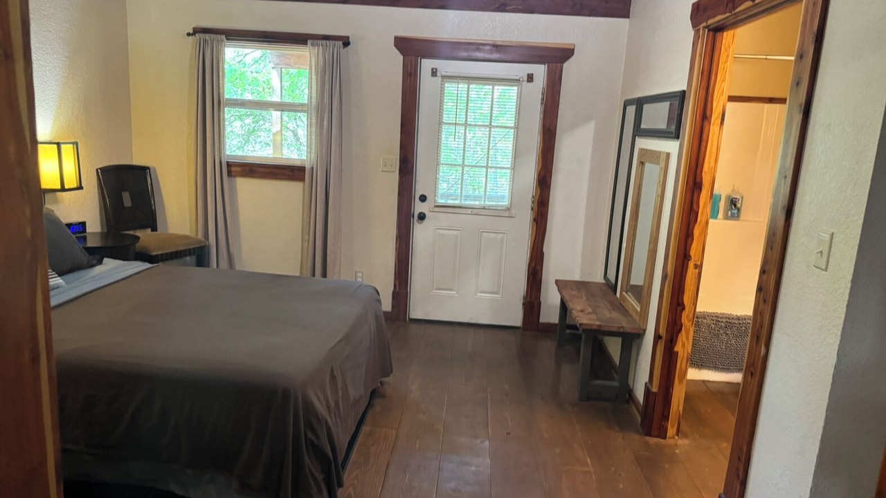 Photo of Bedroom in Lindale
