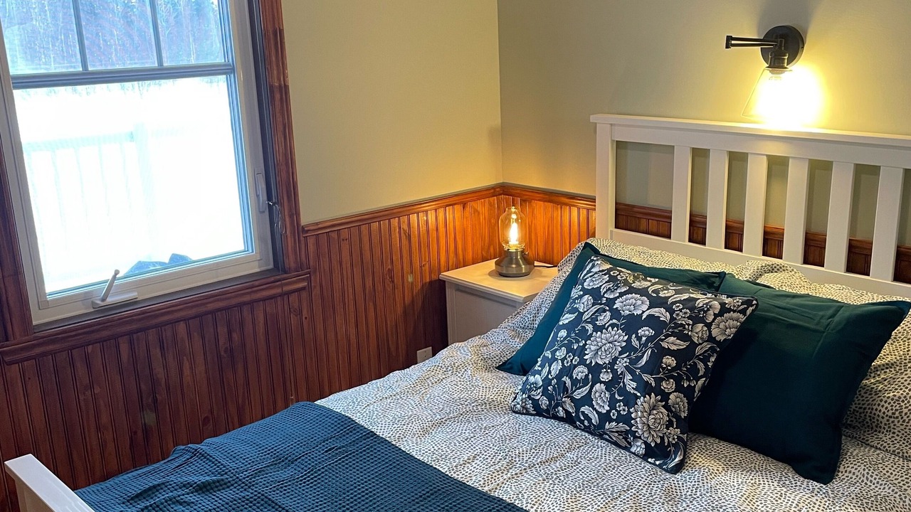 Photo of Bedroom in Petite-Riviere-Saint-Francois