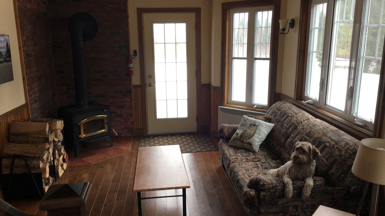 Photo of Livingroom in Petite-Riviere-Saint-Francois