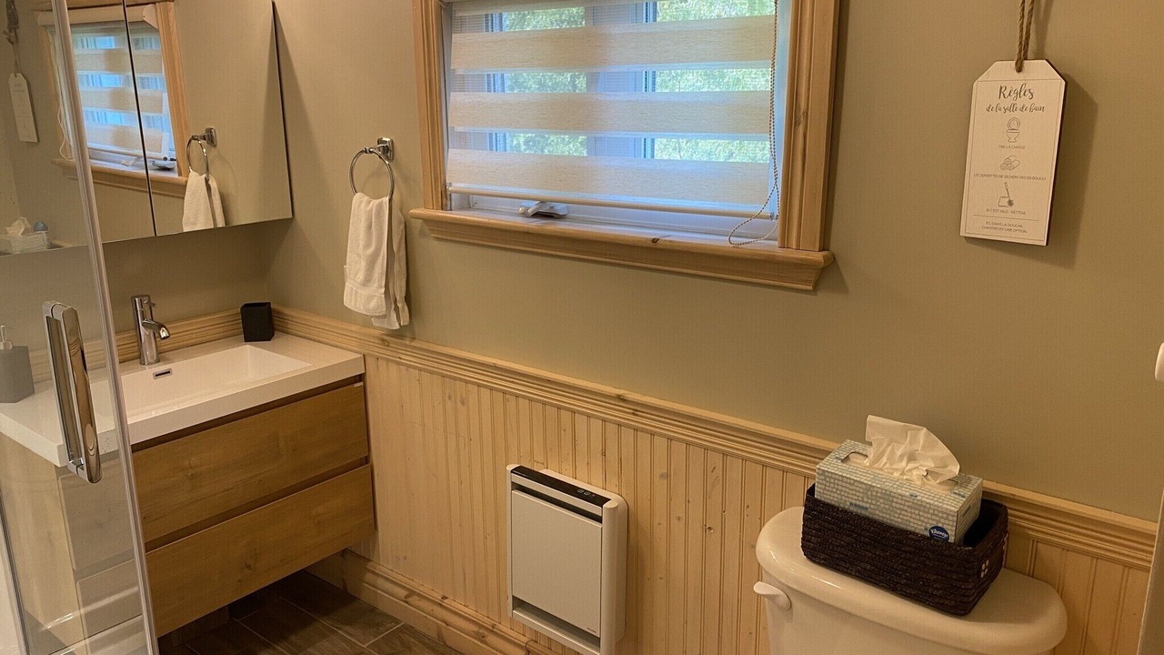 Photo of Bathroom in Petite-Riviere-Saint-Francois