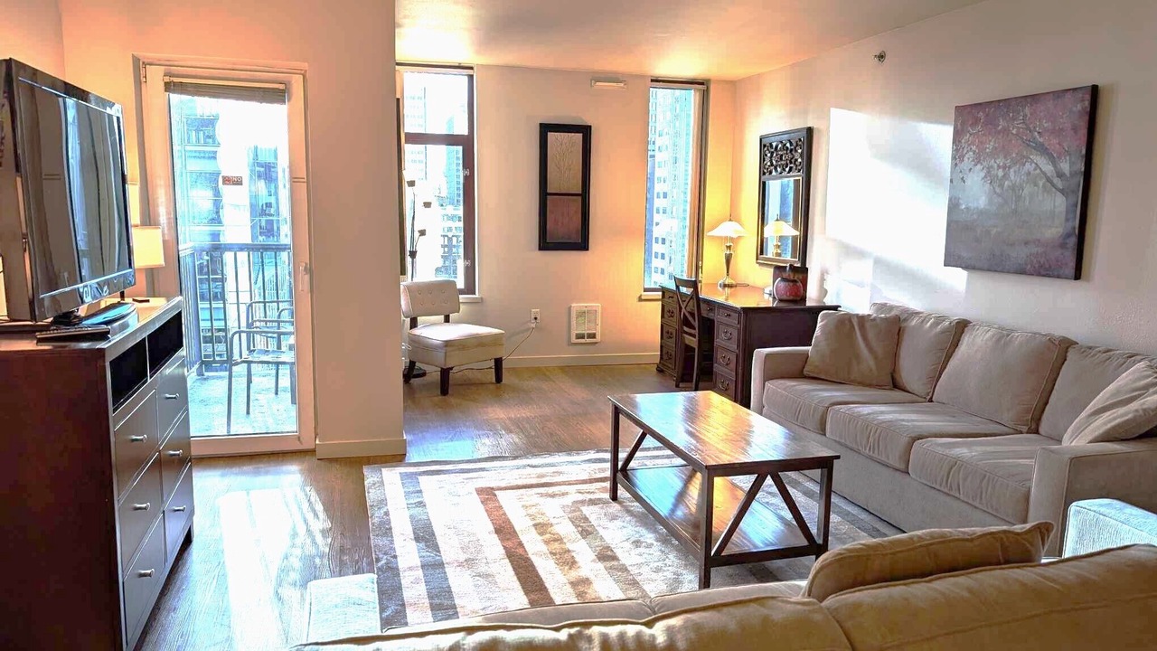 Photo of Livingroom in Downtown Seattle