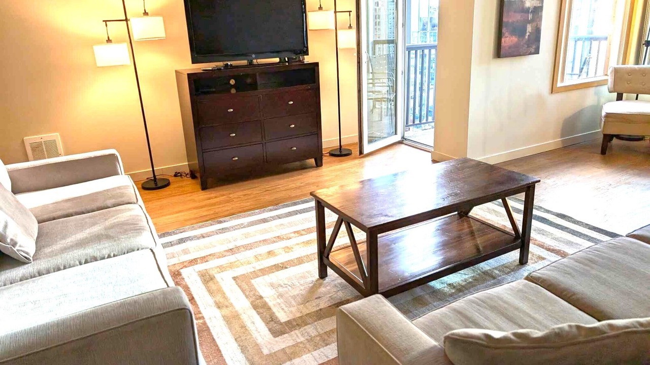 Photo of Livingroom in Downtown Seattle