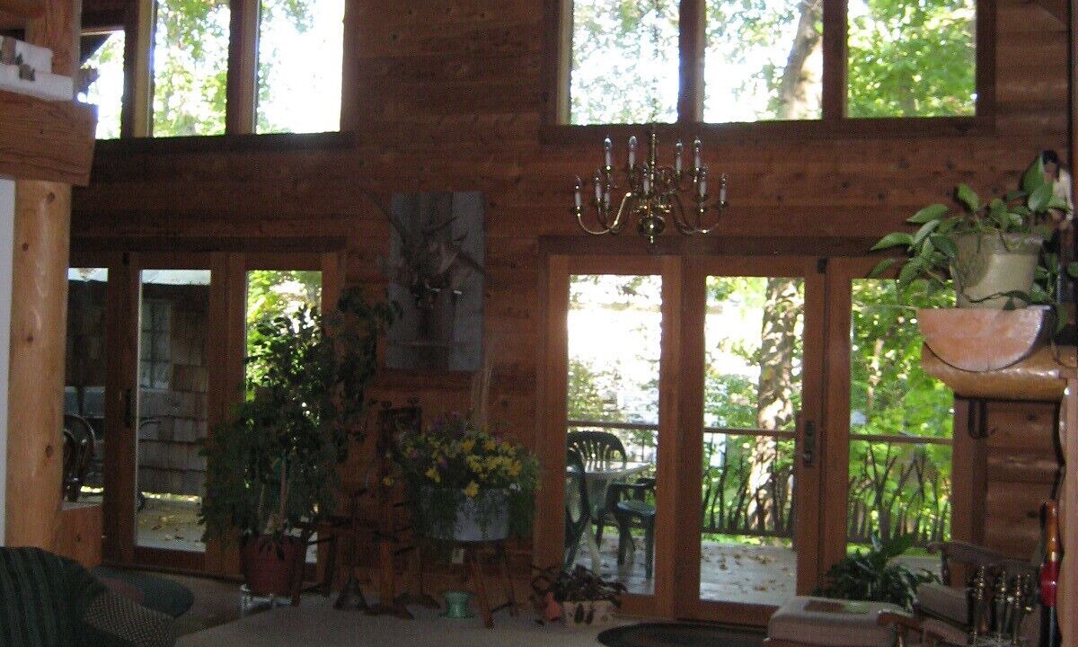 Photo of Others in Hollister