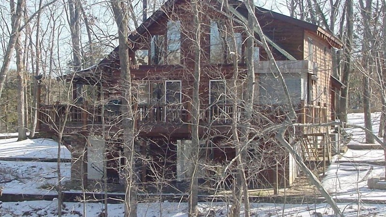 Photo of Others in Hollister