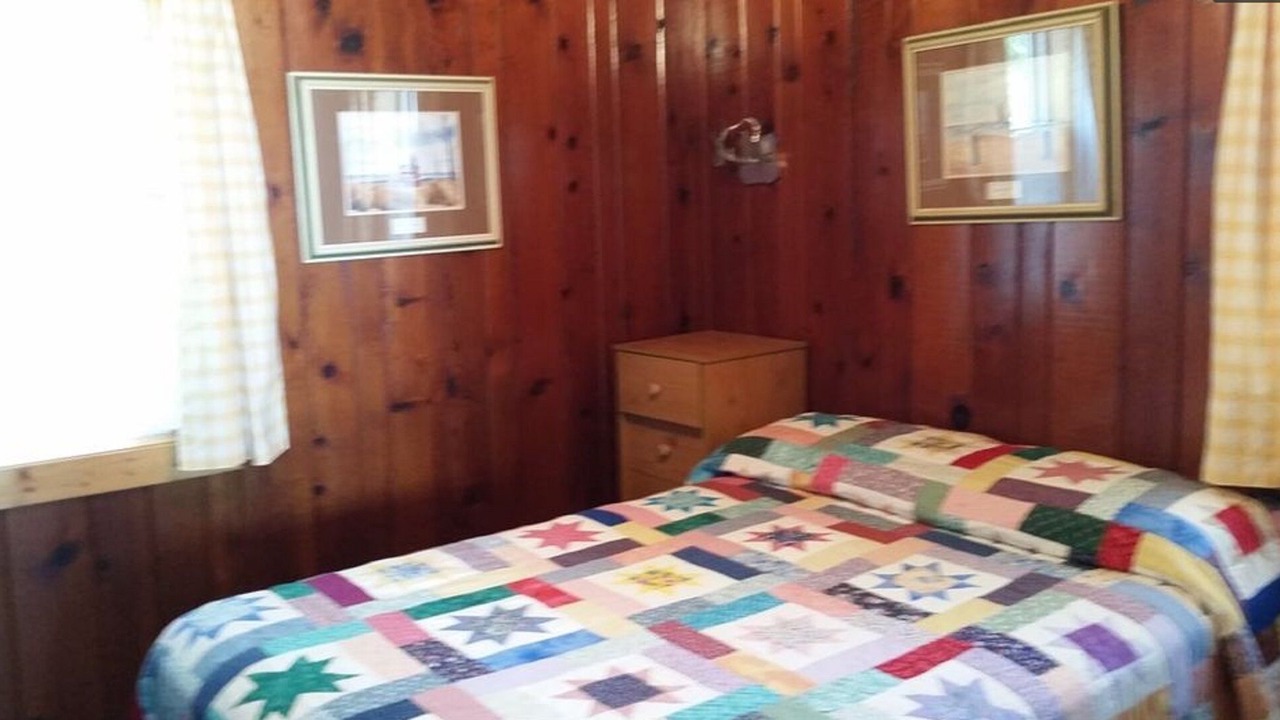 Photo of Bedroom in Houghton Lake