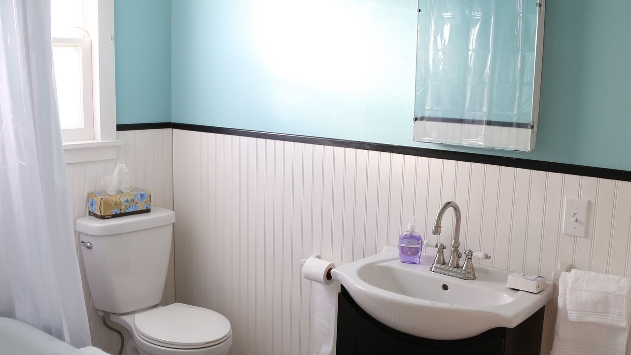 Photo of Bathroom in Retsil