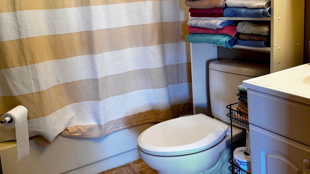 Photo of Bathroom in Leeds and the Thousand Islands