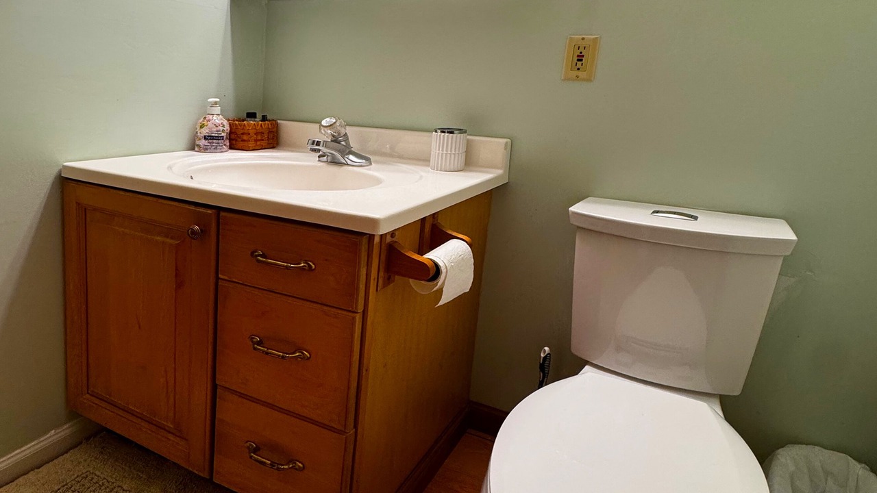 Photo of Bathroom in Leeds and the Thousand Islands