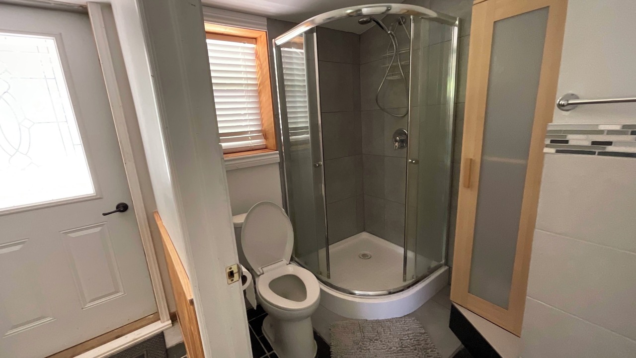 Photo of Bathroom in Lyndhurst