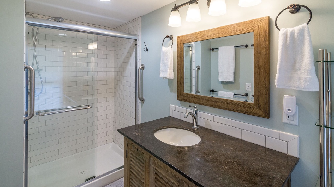 Photo of Bathroom in Black Mountain