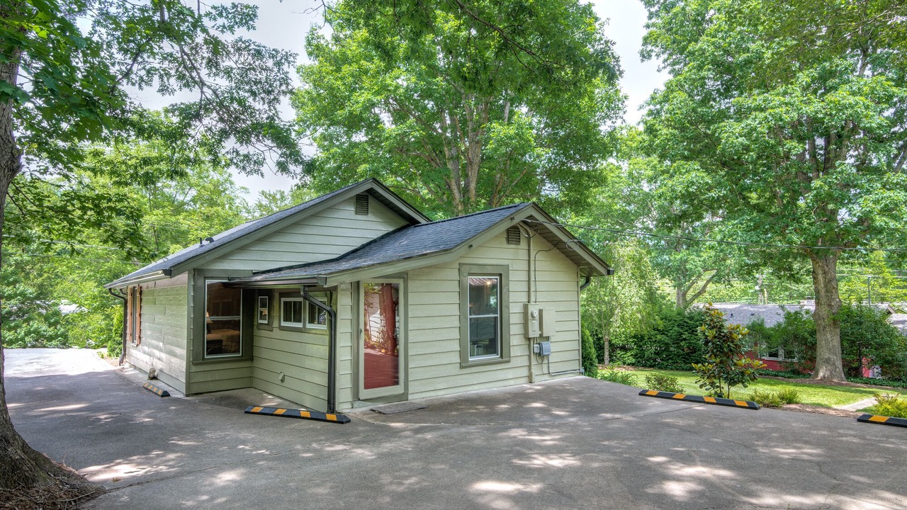 Photo of Outdoor in Black Mountain