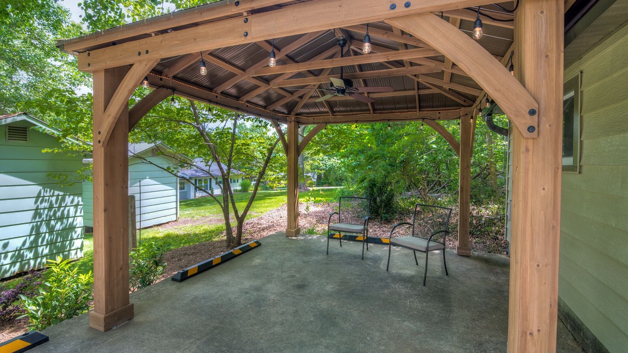 Photo of Patio Balcony in Black Mountain