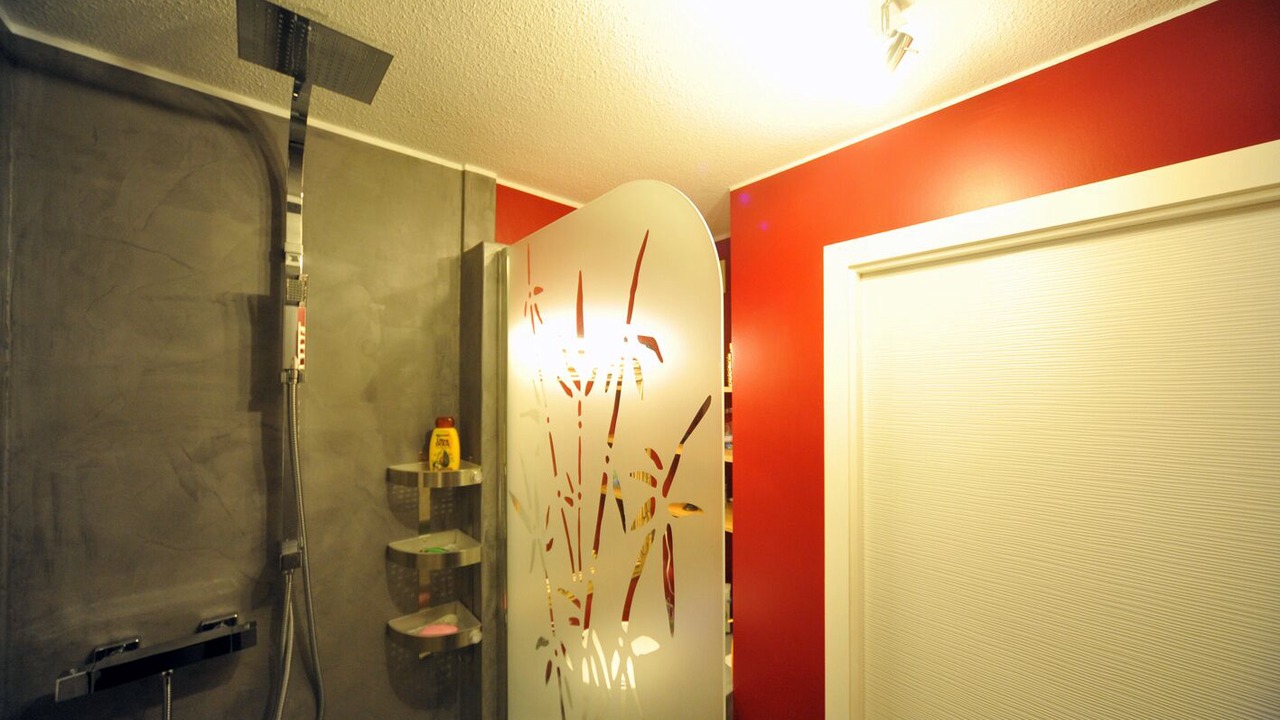 Photo of Bathroom in Cran-Gevrier
