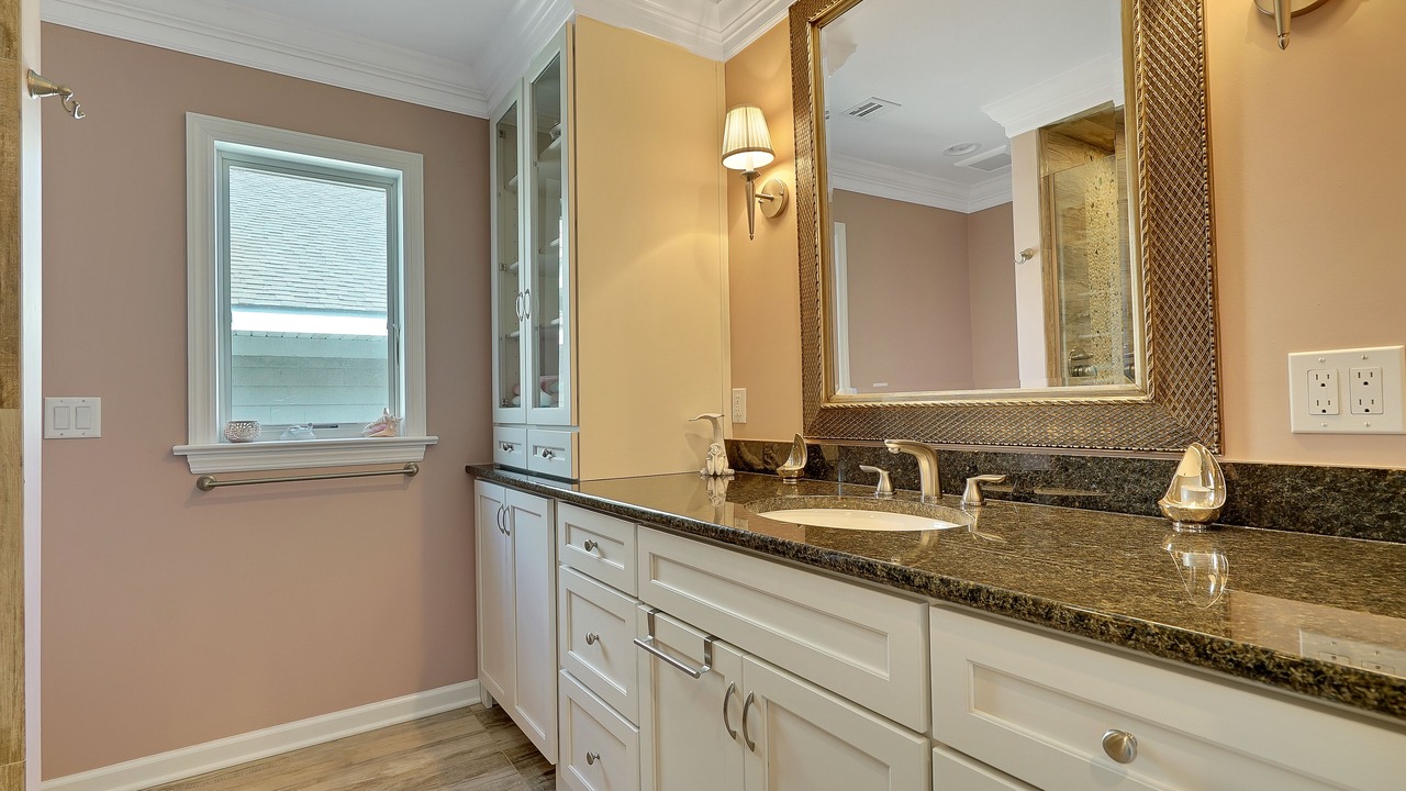 Photo of Bathroom in Ortley Beach