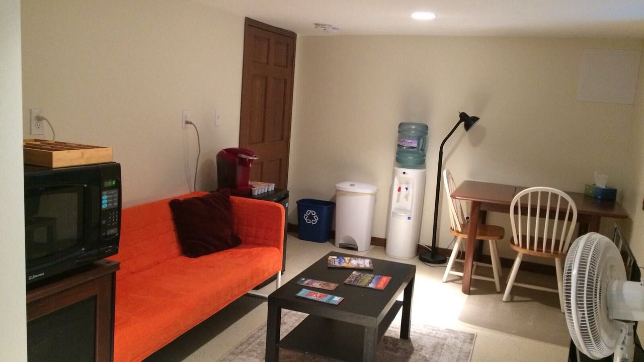 Photo of Livingroom in Summit - University