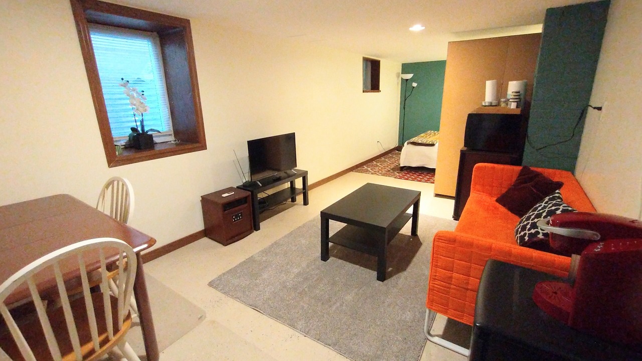 Photo of Bedroom in Summit - University