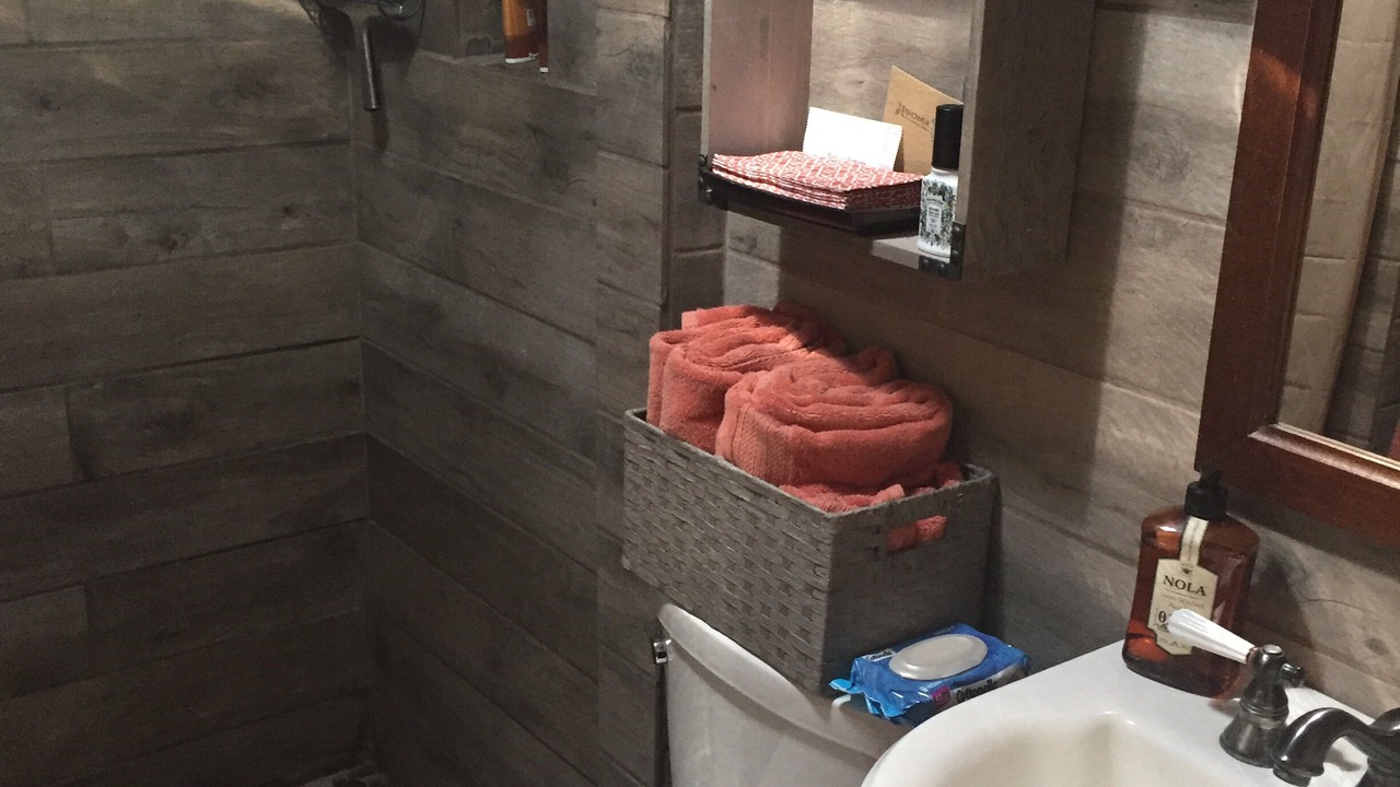 Photo of Bathroom in Canyon
