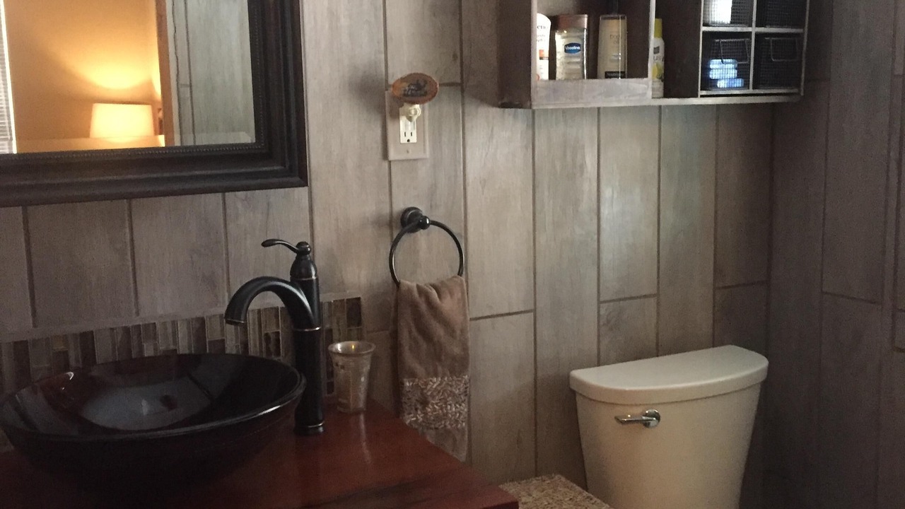 Photo of Bathroom in Canyon