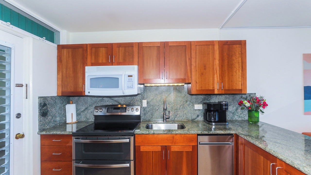 Photo of Kitchen in Makaha