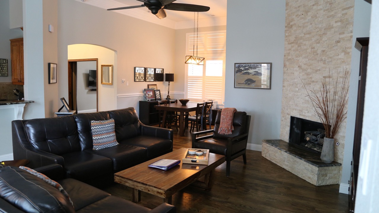 Photo of Livingroom in Addison