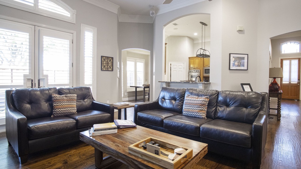 Photo of Livingroom in Addison