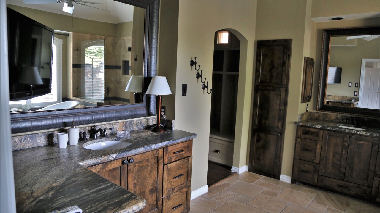 Photo of Bathroom in Addison