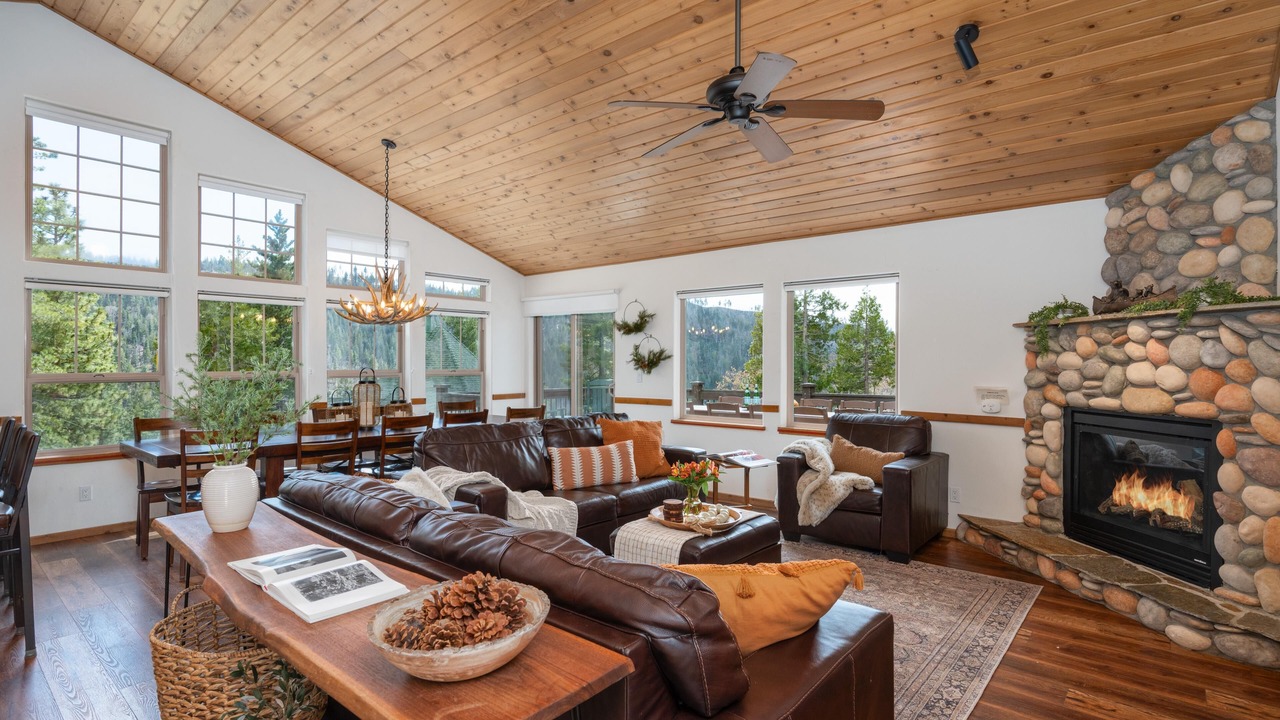 Photo of Livingroom in Yosemite National Park