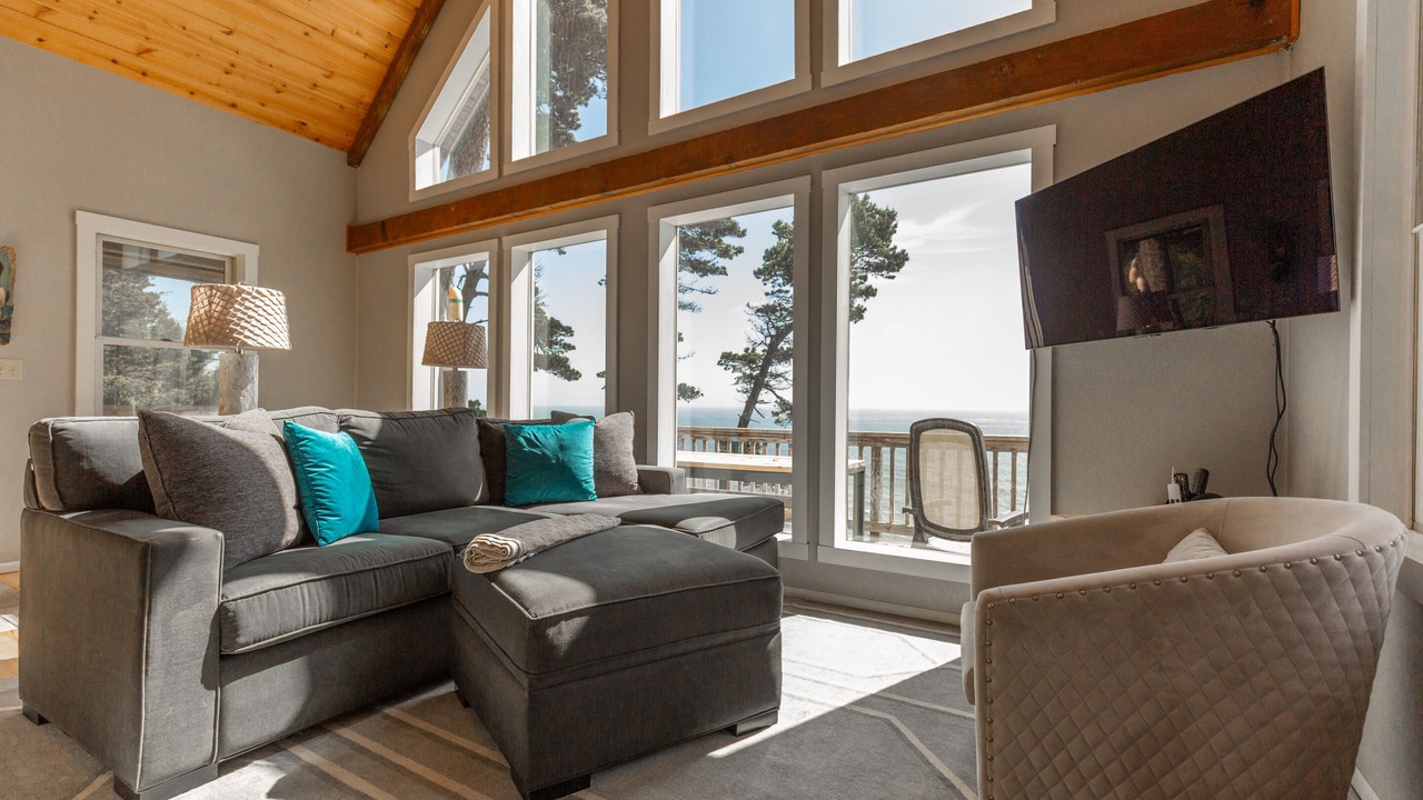Photo of Livingroom in Gold Beach