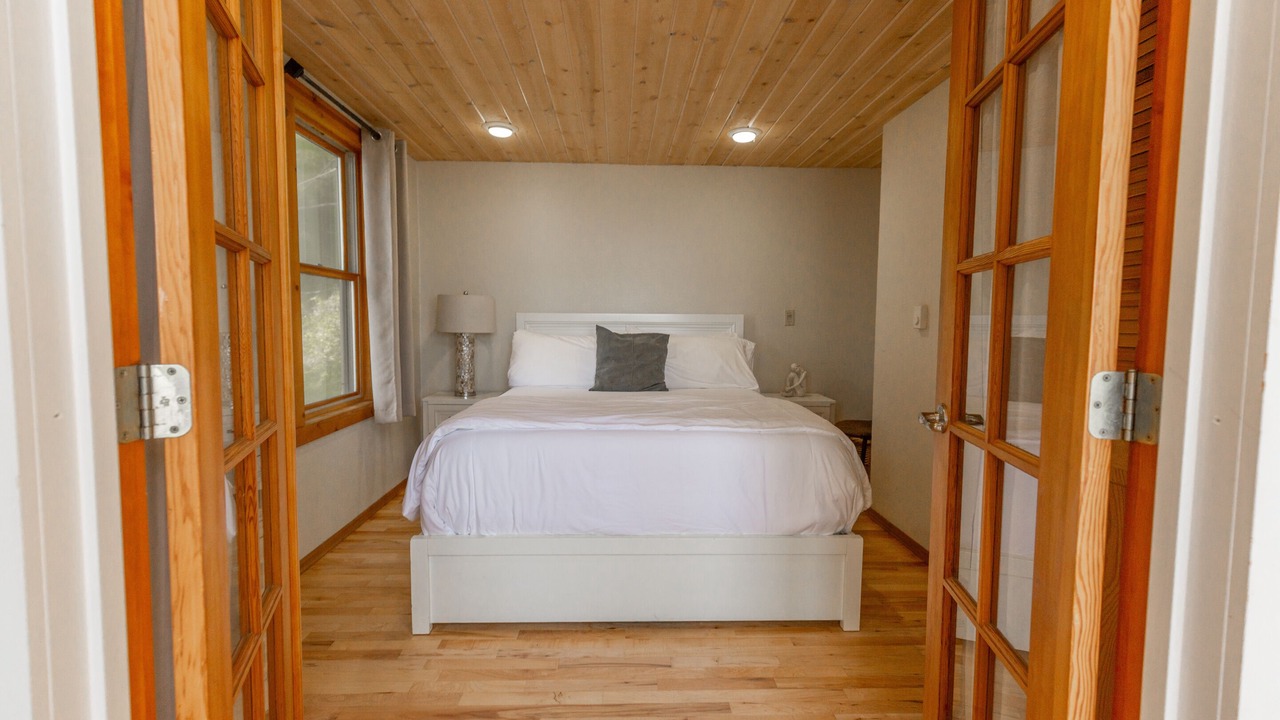 Photo of Bedroom in Gold Beach