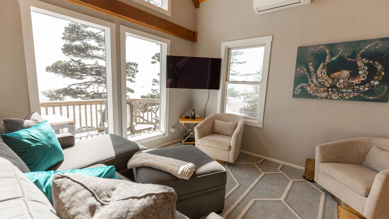 Photo of Livingroom in Gold Beach