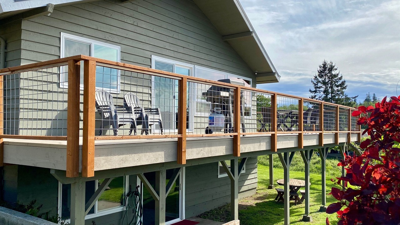 Photo of Others in Freeland