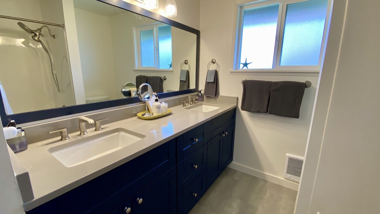 Photo of Bathroom in Freeland