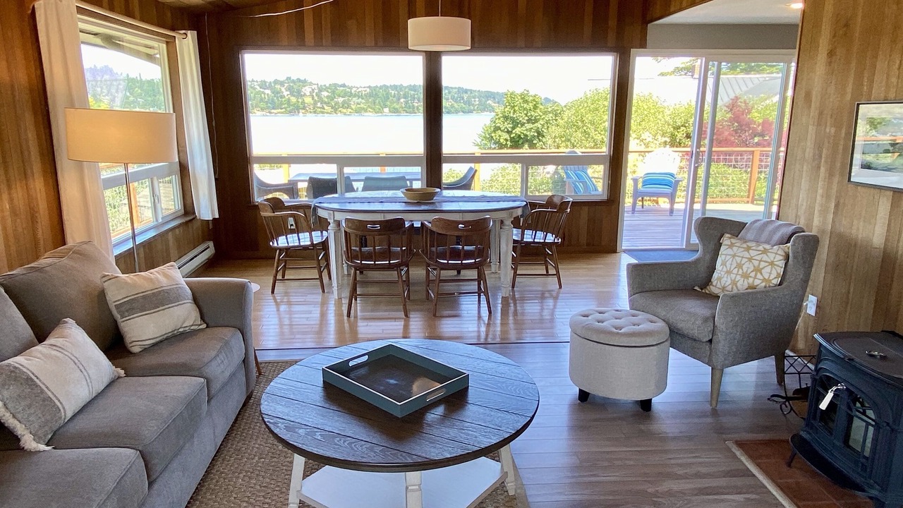 Photo of Others in Freeland