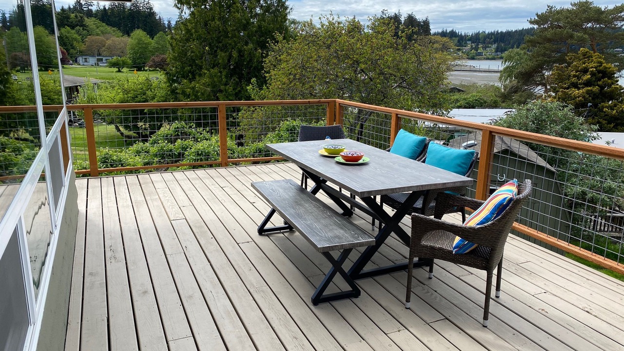 Photo of Others in Freeland