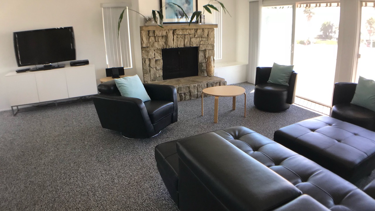 Photo of Livingroom in South Mission Beach