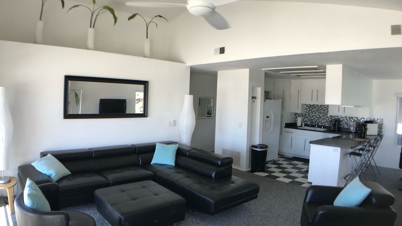 Photo of Bedroom in South Mission Beach