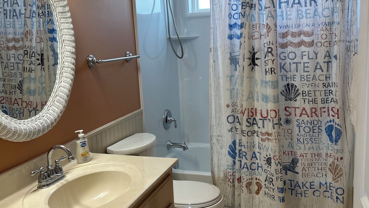Photo of Bathroom in Pine Knoll Shores