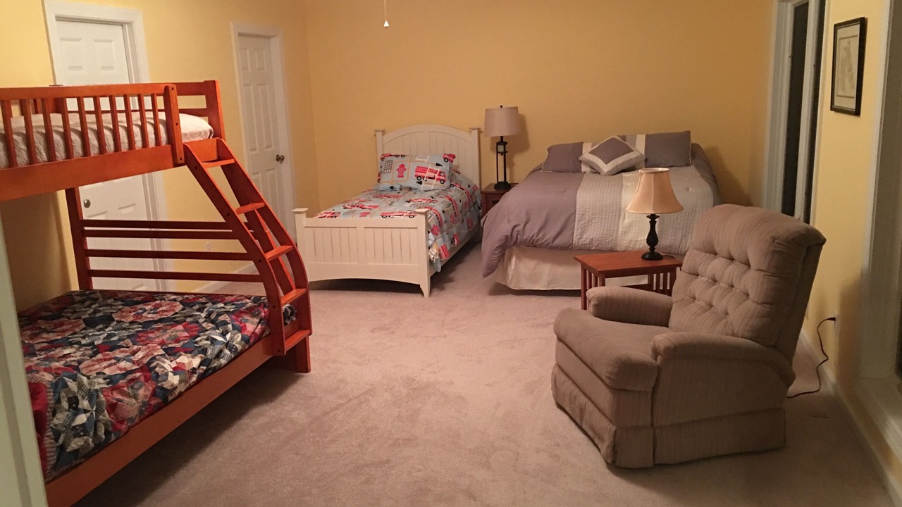 Photo of Bedroom in La Follette