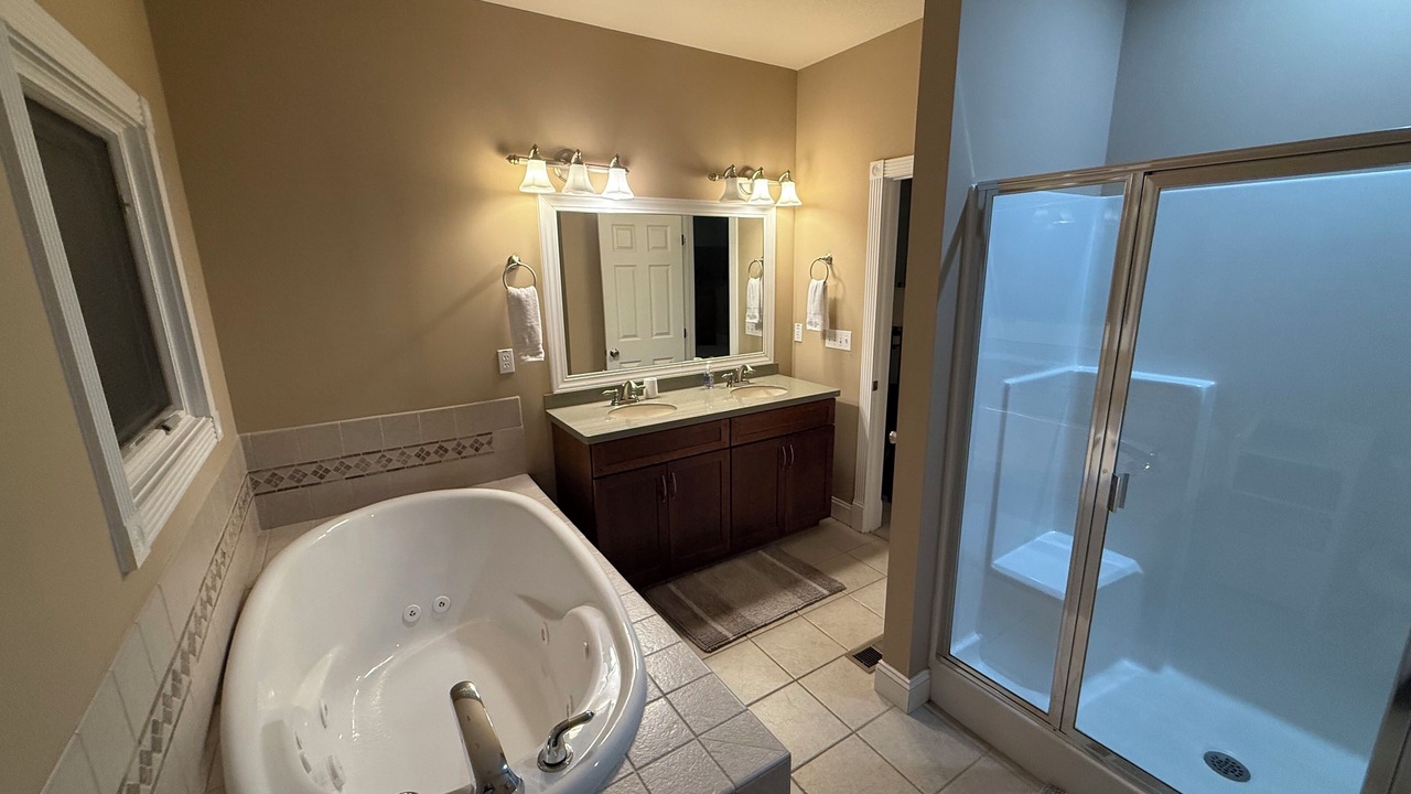 Photo of Bathroom in La Follette