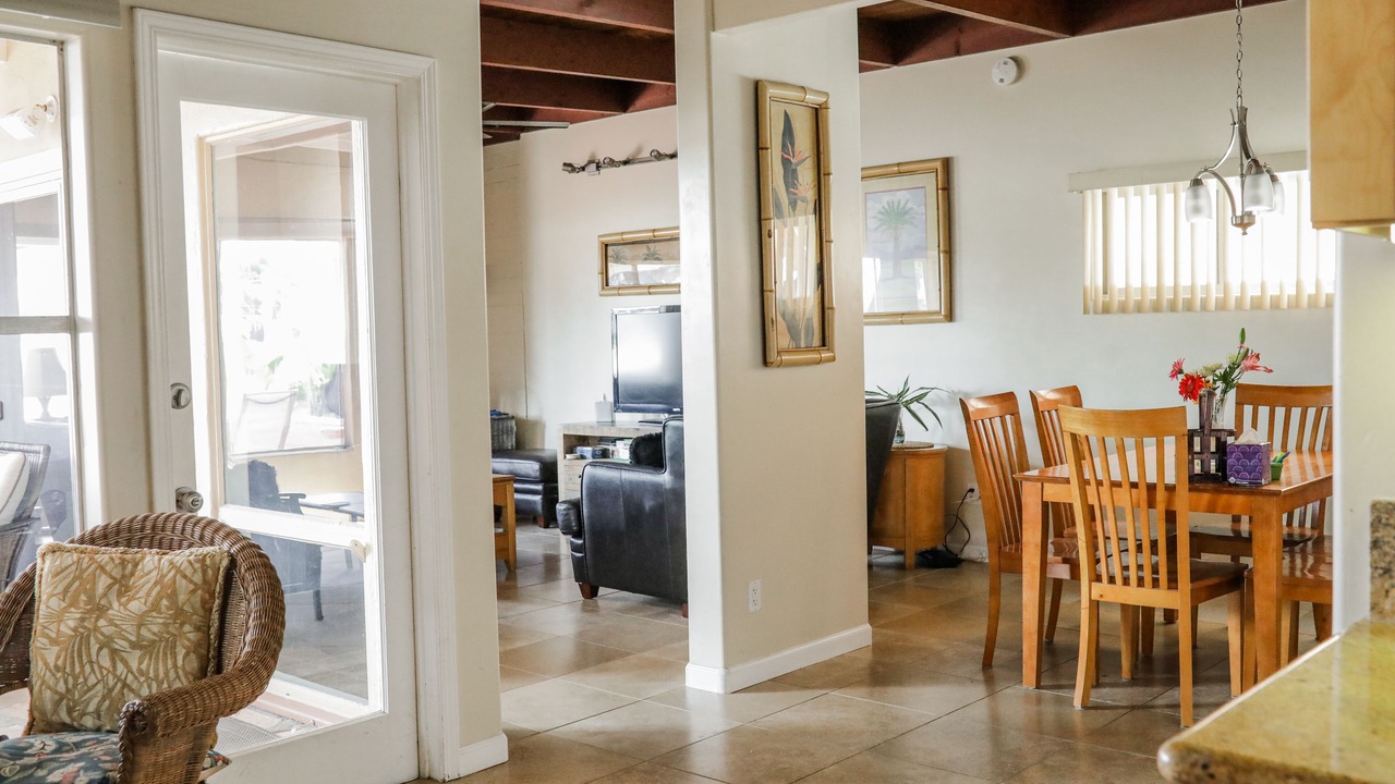 Photo of Livingroom in South Mission Beach
