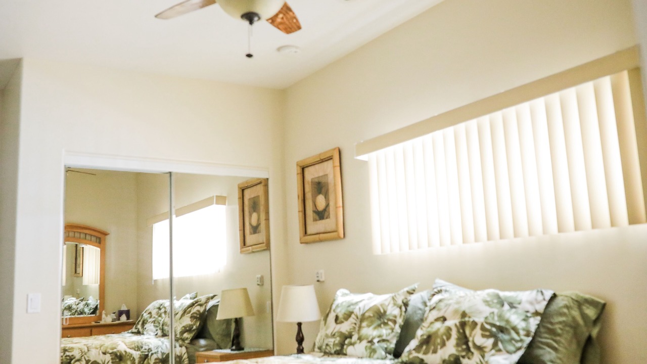 Photo of Bedroom in South Mission Beach
