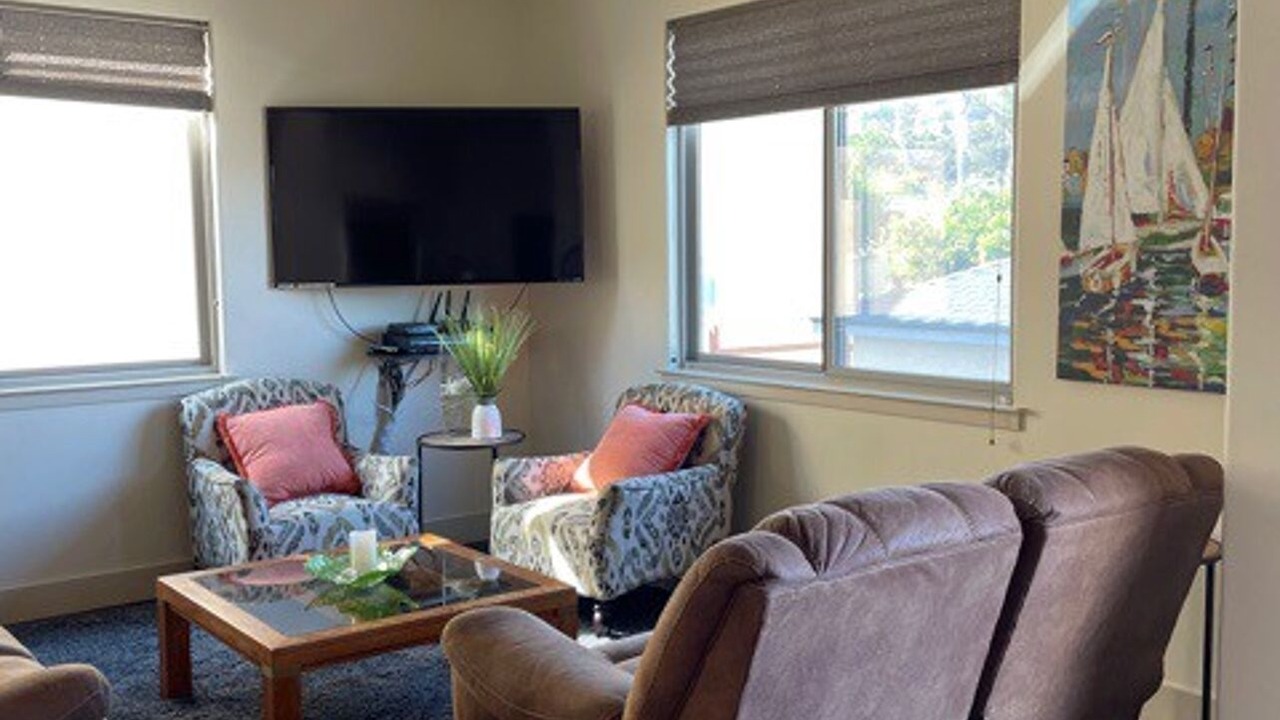 Photo of Livingroom in Downtown