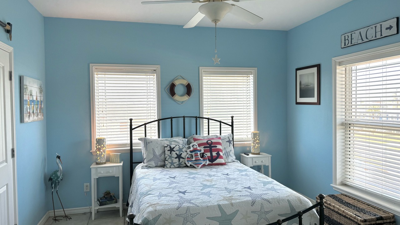 Photo of Bedroom in Sand Point