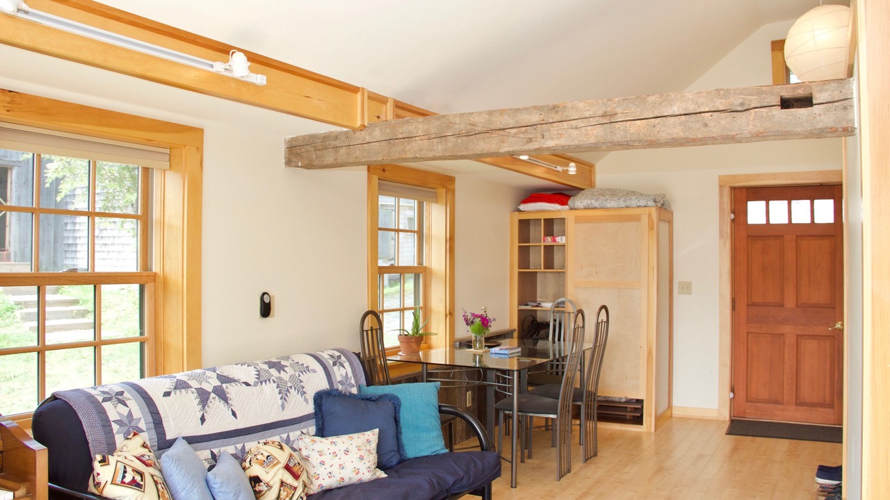 Photo of Livingroom in Surry