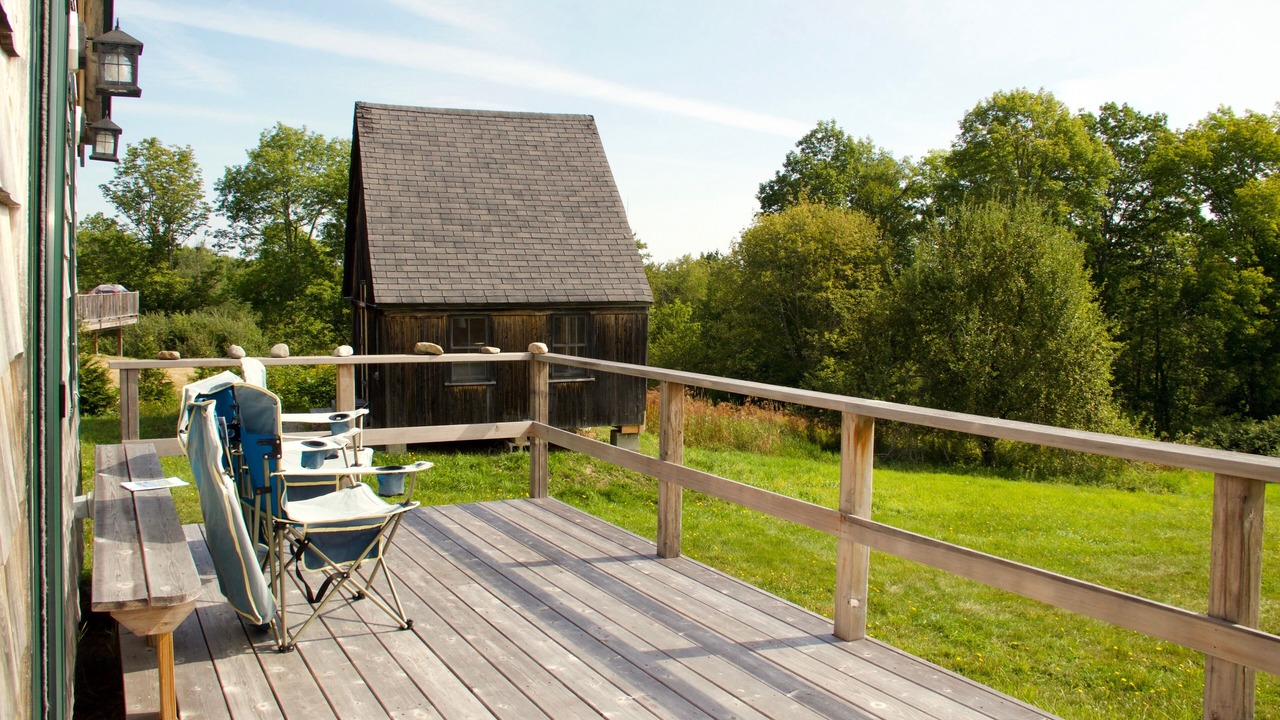 Photo of Patio Balcony in Surry