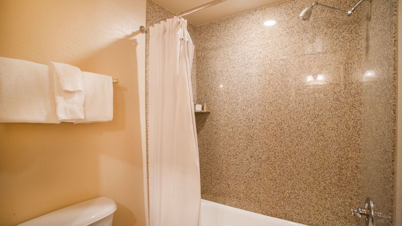 Photo of Bathroom in Midway