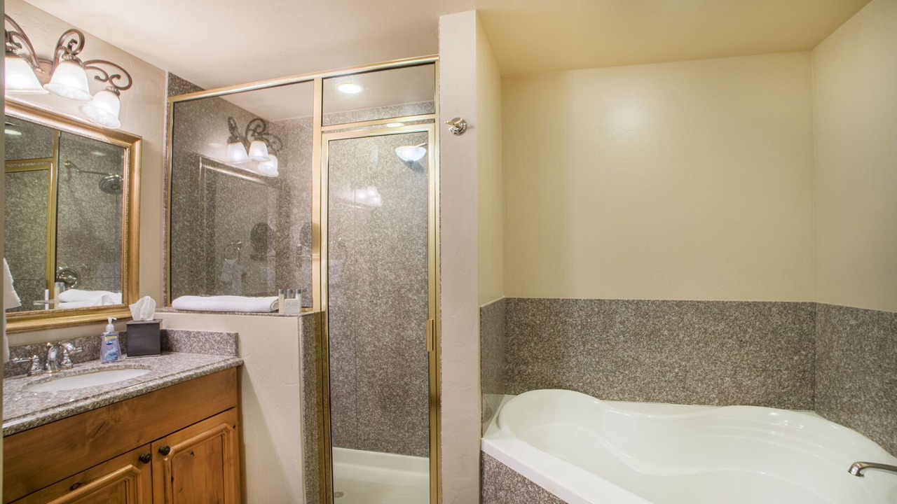 Photo of Bathroom in Midway