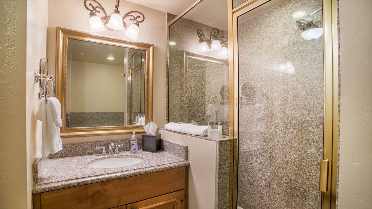 Photo of Bathroom in Midway