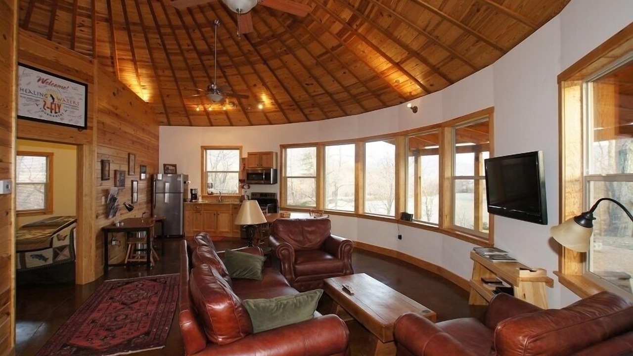 Photo of Livingroom in Haywood